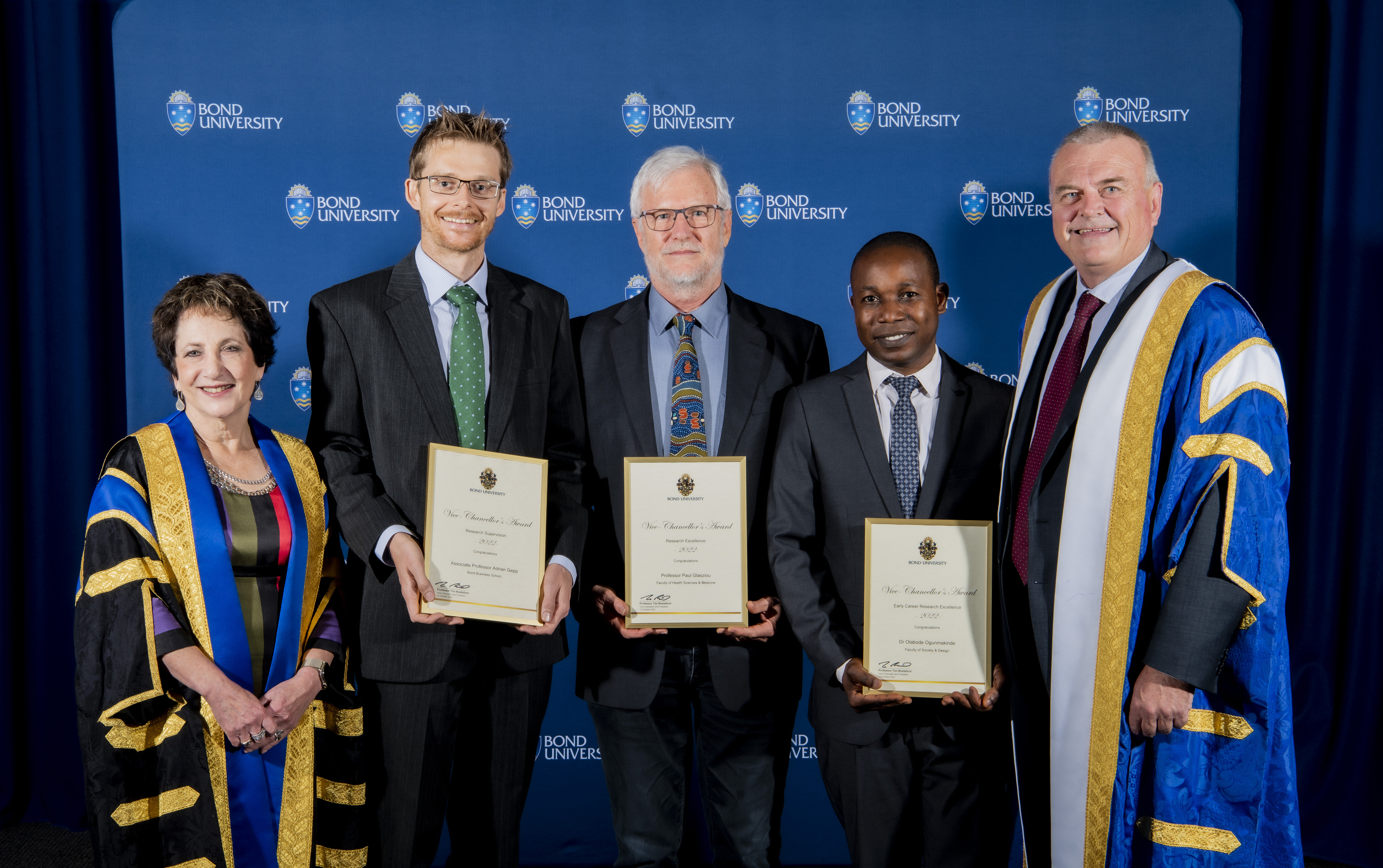 Professor Paul Glasziou collects top research award | Bond University ...