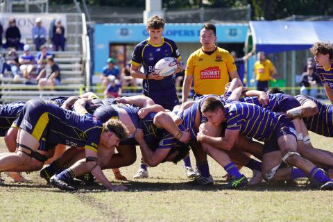 Colts 1 scrum