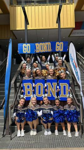 Bond cheer