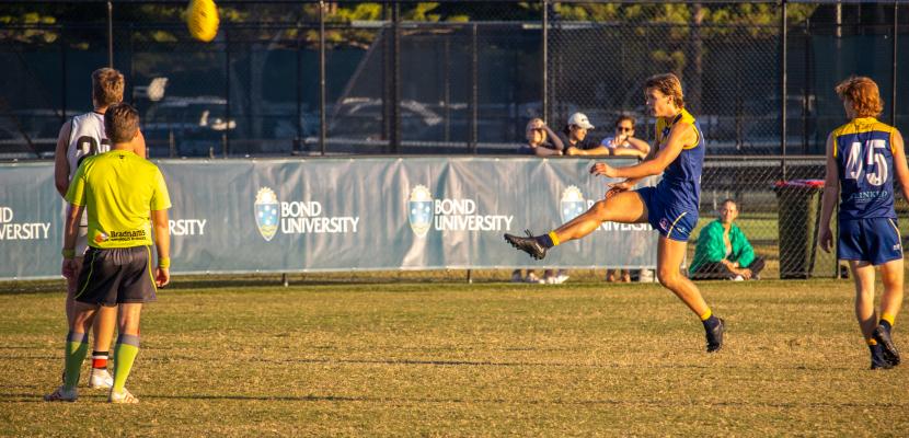 Jack Tilley kicks 7